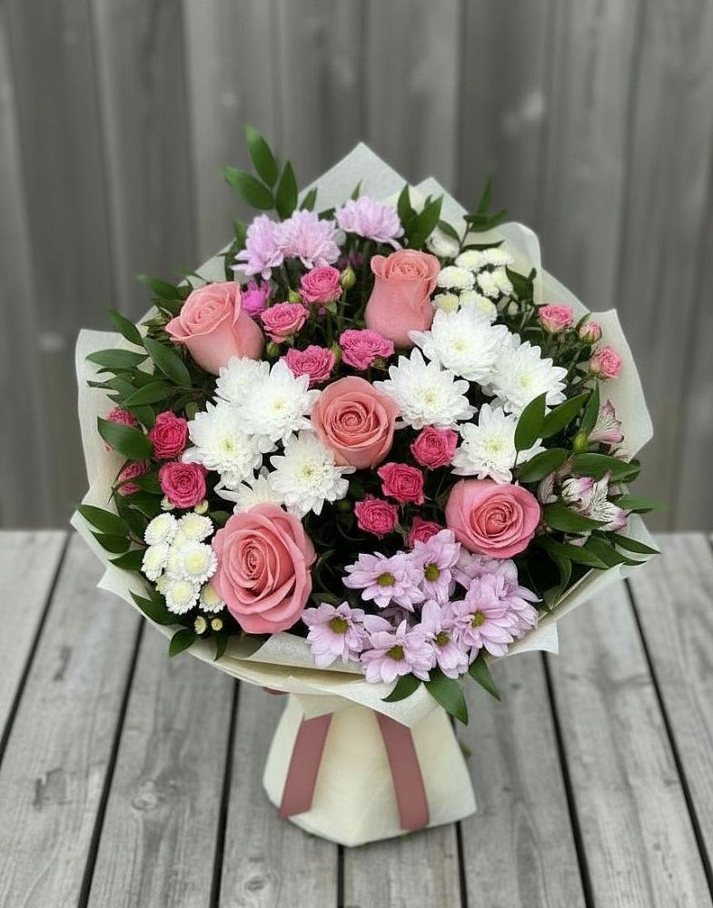 Букет цветов из: Альстромерии, Гвоздики, Розы и Хризантемы в Славянске-на-Кубани