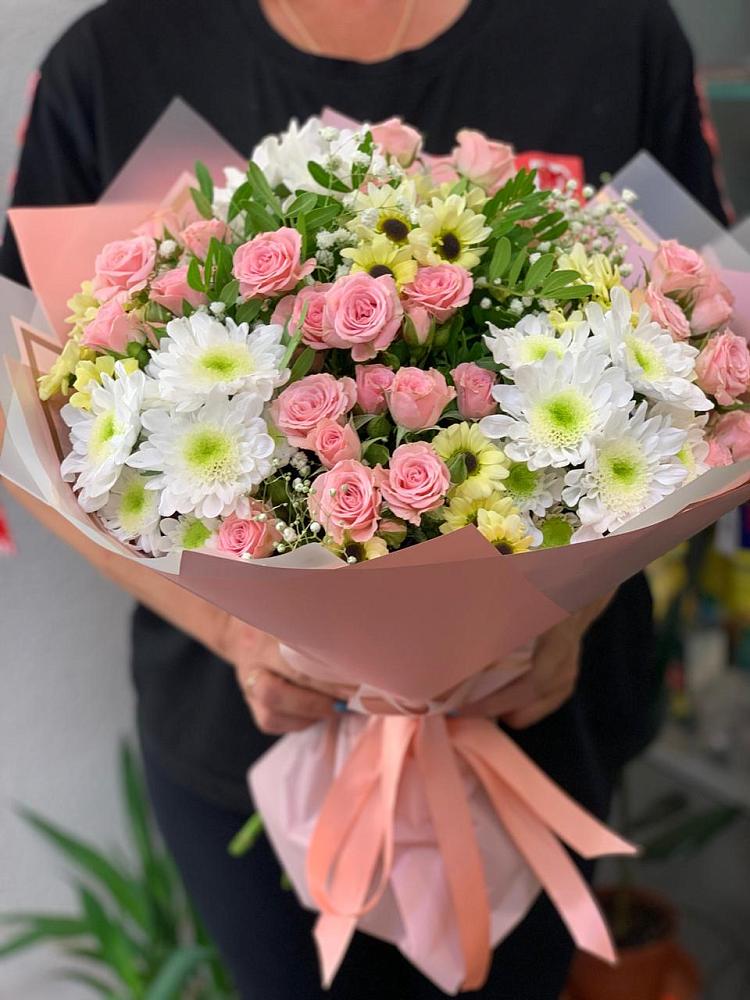 Букет цветов из: Розы и Хризантемы в Славянске-на-Кубани