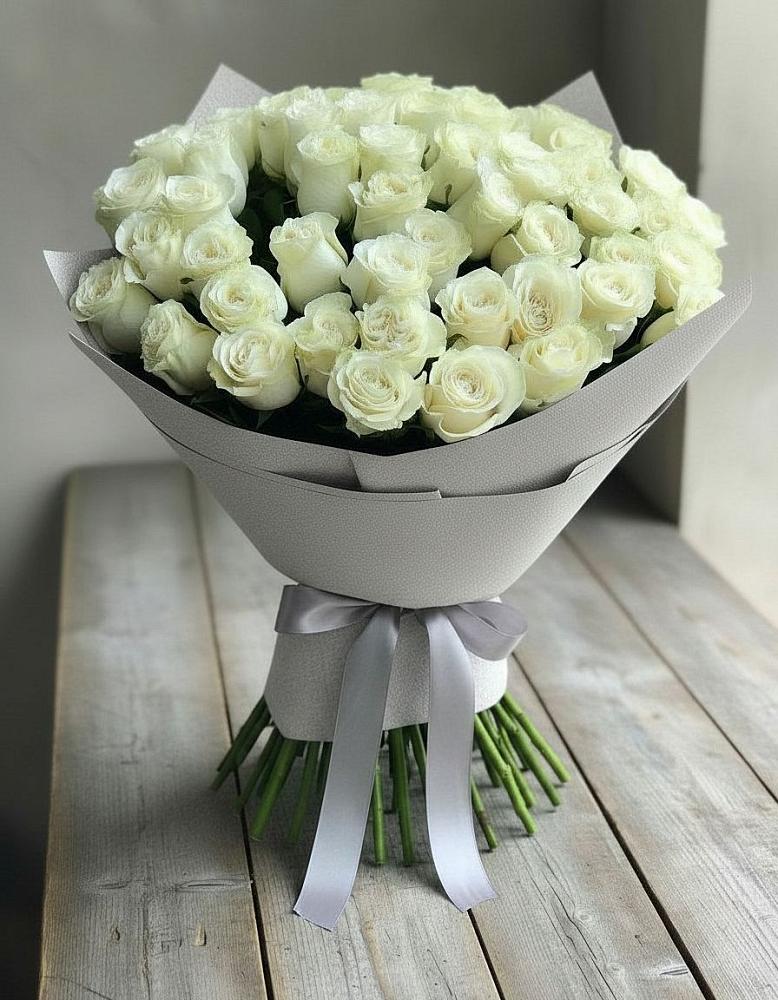 Букет 35 Белых роз в Славянске-на-Кубани