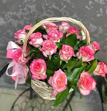 Цветочная композиция из Розы в корзине в Славянске-на-Кубани