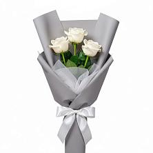Букет 3 белые розы в Славянске-на-Кубани