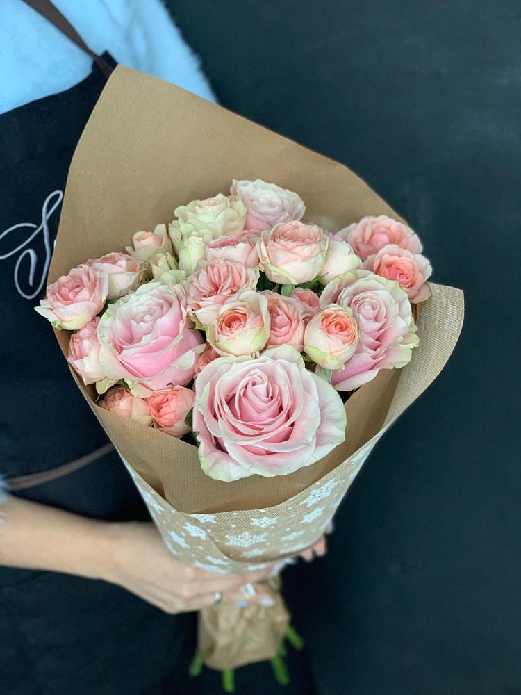 Букет цветов из: Хризантемы и Розы в Славянске-на-Кубани