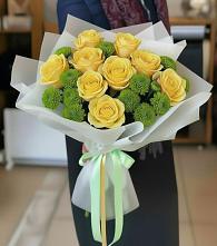 Букет цветов из:  Хризантемы и Розы в Славянске-на-Кубани