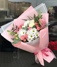Букет цветов из:  Розы, Лизиантусы и Хризантемы в Славянске-на-Кубани