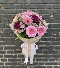 Букет цветов из:  Герберы и Хризантемы в Славянске-на-Кубани