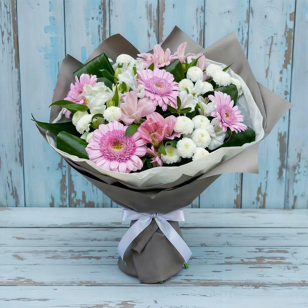Букет цветов из: Герберы, Альстромерии и Хризантемы в Славянске-на-Кубани